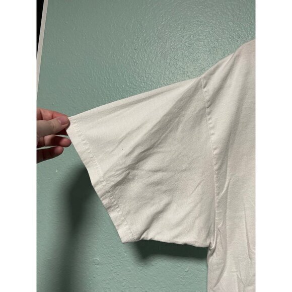 Vintage Hanes Unisex Christmas is the Gift of Love White Heart‎ T-Shirt Size XL - Picture 5 of 7